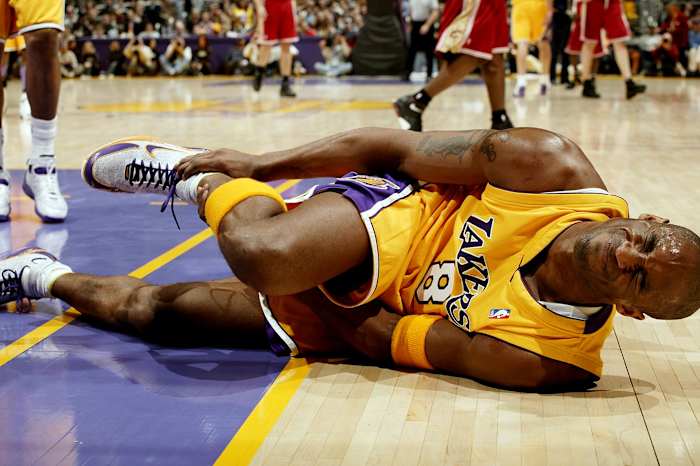 2005-0113-Kobe-Bryant-017019368_RT8.jpg